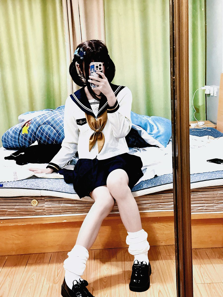 怜月lazy tweet media