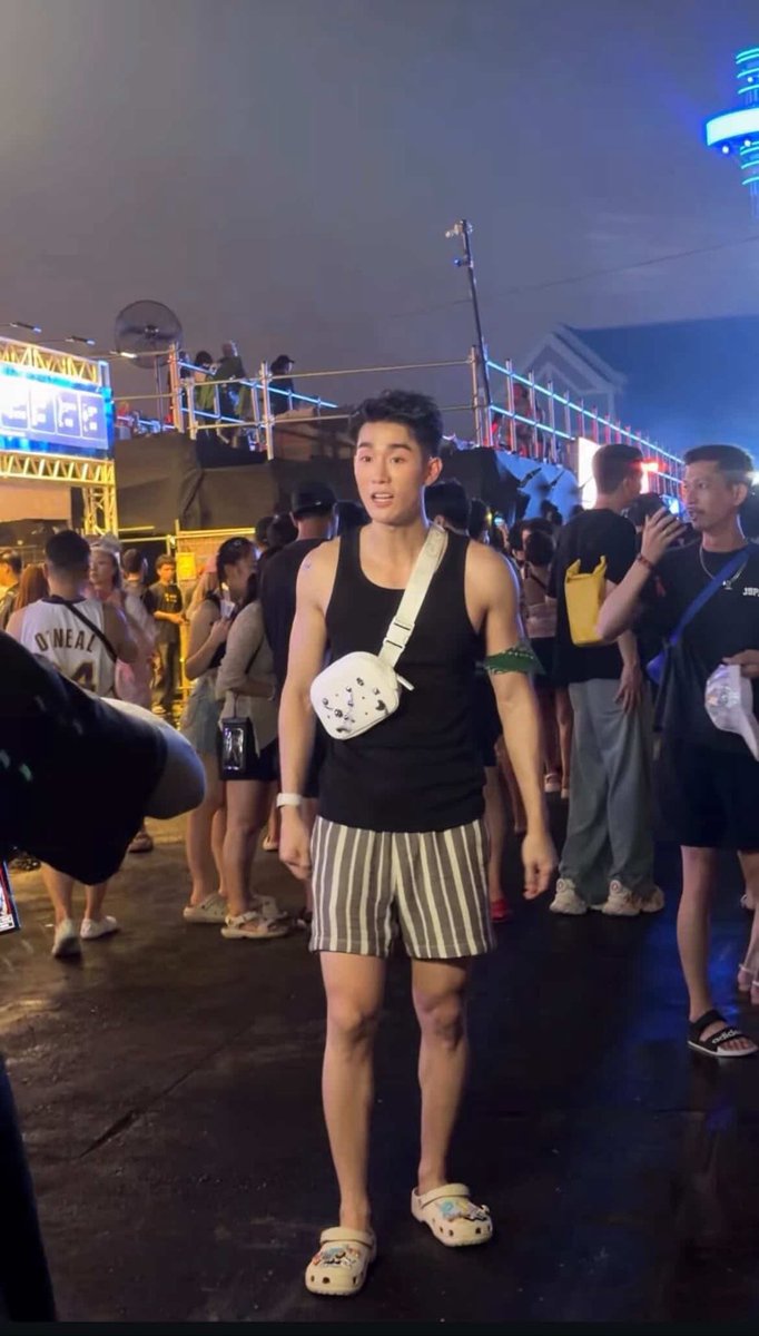 Parkafox🐰🦊🍅 tweet media