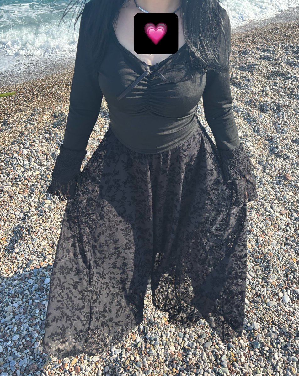 lennyclown22's tweet image. kucuk bizin biri bana bakarak wednesday dedigi kombinim