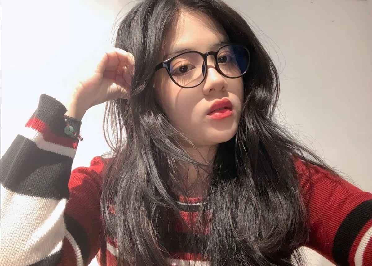 rosesforu tweet media