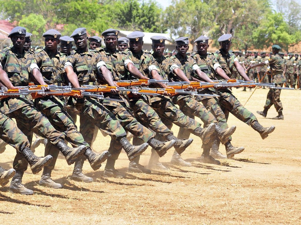 SİYAH SANCAK tweet media