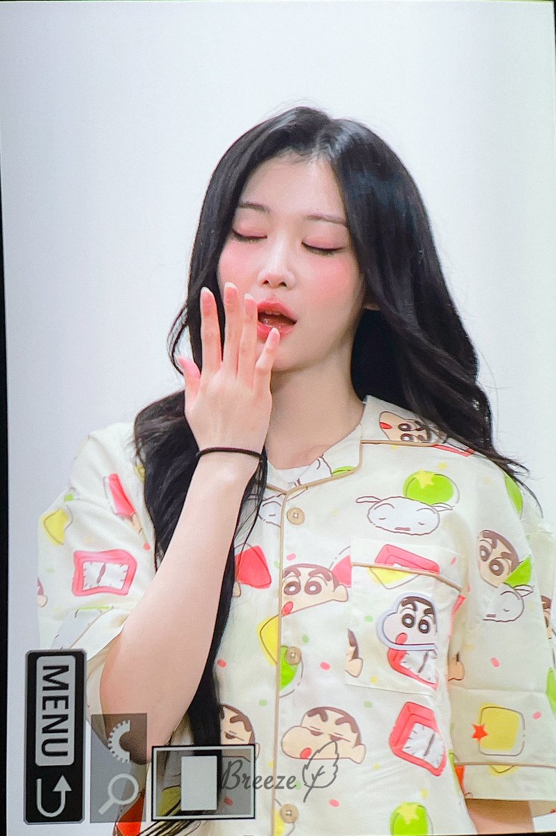 Breeze 🍁 tweet media