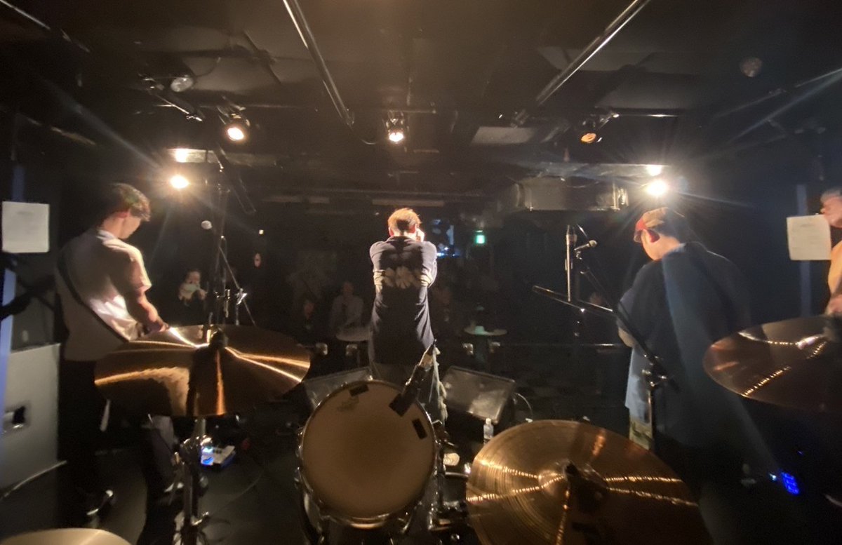 shinsuke_321's tweet image. #酒バン 
出演者教えちゃおうかな…

★TdcT主催ライブ★
⭐酒と泪と芝居とバンドvol.8⭐
5/22(fri)@下北沢WABER 
17：30open/18：00start 

フォームでの予約開始はもう少し待ってね❕
でも絶対行くって方は連絡くれても大丈夫だよ😁

#TdcT 
#役者バンド 
#下北沢WABER 
#ライブのオファーください