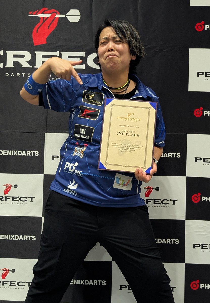 CosmoDarts's tweet image. 🎯PERFECT 第3戦 横浜🎯

🚀🔥大会結果速報🔥🚀

濱野真衣選手、準優勝！🥈✨

5レグ目までもつれ込む、まさに手に汗握る激闘でした‼️

濱野選手、プレッシャーの中お疲れ様でした‼️
準優勝おめでとうございます🎉

#CosmoDarts #FitFlight #PERFECT #darts