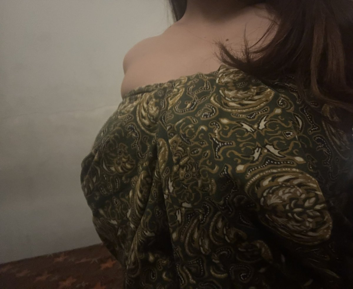 pecintakupu2's tweet photo. Manaaa disini yang 🦜🍌 pegel-pegel, sini pijet 🍼 relaksasi, avail vcs squirt, ps manja rasa pacar, cs &amp; konten bebas req, rr wa dm telat say🥵💦 https://t.co/n3ZPgnvvbA