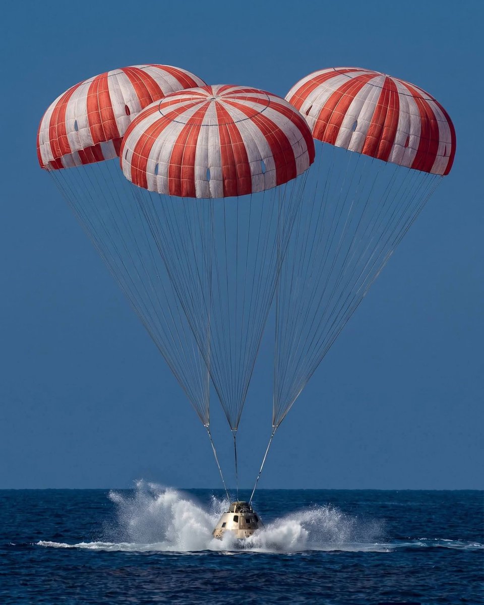 KevinVaavu's tweet photo. Congratulations and Welcome back #ArtemisII and Crew. 
#ArtemisMission #NASA https://t.co/oeVrB0WTT8