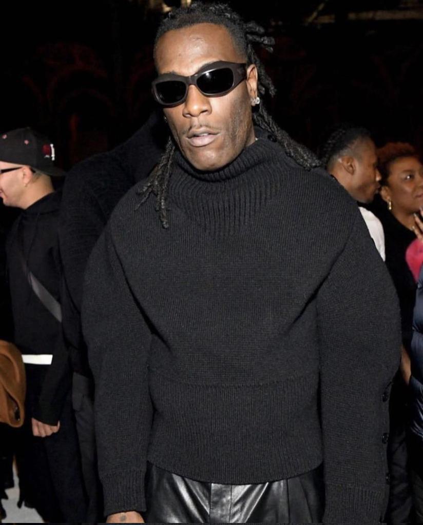 Unrelated, but money doesn't fit Burna at all. Bro should’ve stayed broke