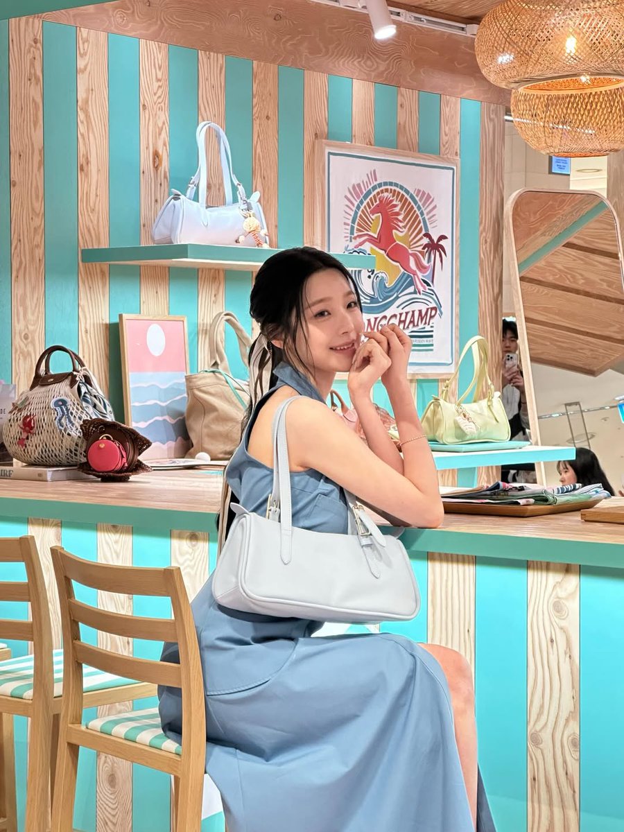 fiq_D_flover's tweet image. [🍯 jiheonnibaek] -Instagram Update-

#Ads #Longchamp #LongchampSS26 #LaPlageLongchamp

#백지헌 #BaekJiheon
#fromis_9 #프로미스나인 
@realfromis_9