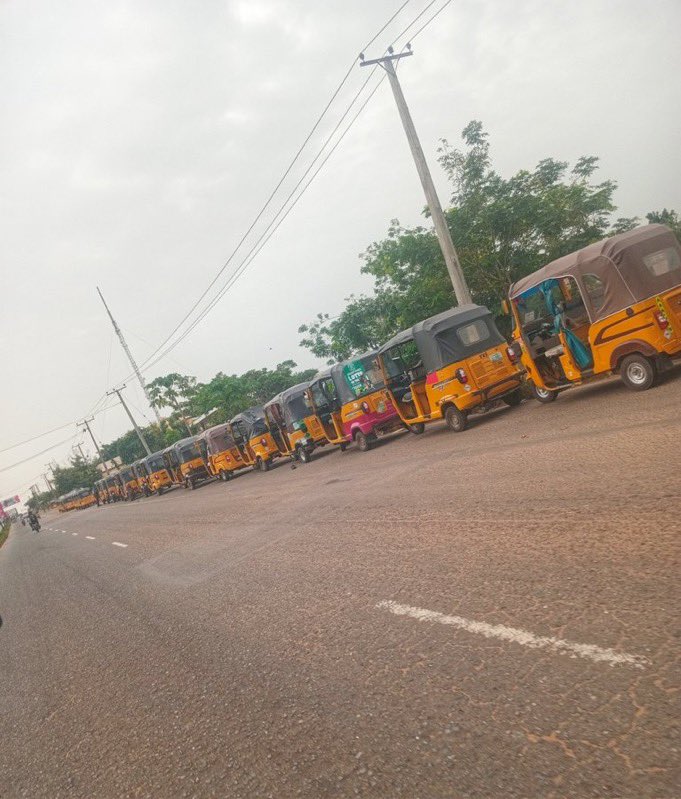 Olowookere Studios tweet media