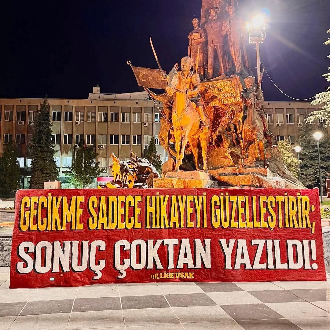 TEKASLAN_1905's tweet photo. Geciken sadece zaman…
Ama yazılan kader değişmez.
Mayıs yaklaşıyor. O kupa sahibini yani bizi bulur. 🦁💛❤️
#Hedef26 #Son6
#KONSANTRASYON #GSvKS https://t.co/tZ865KTfN4