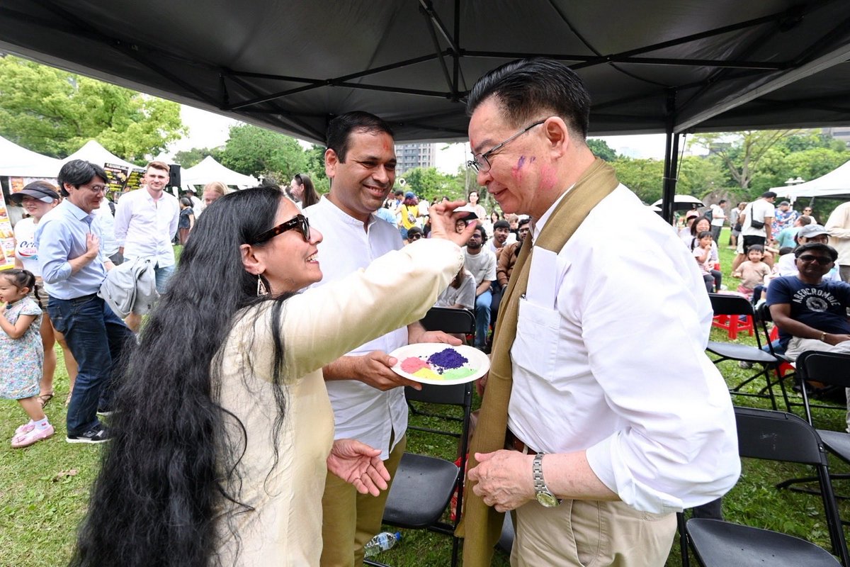 josephwutw's tweet image. Happy #Holi to #India &amp;amp; all #Indian friends.

May the beautiful colors brighten your life &amp;amp; light up your future.

#ILoveIndia

🇹🇼❤️🇮🇳