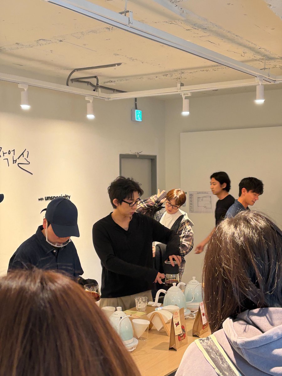 핫플소식계 tweet media