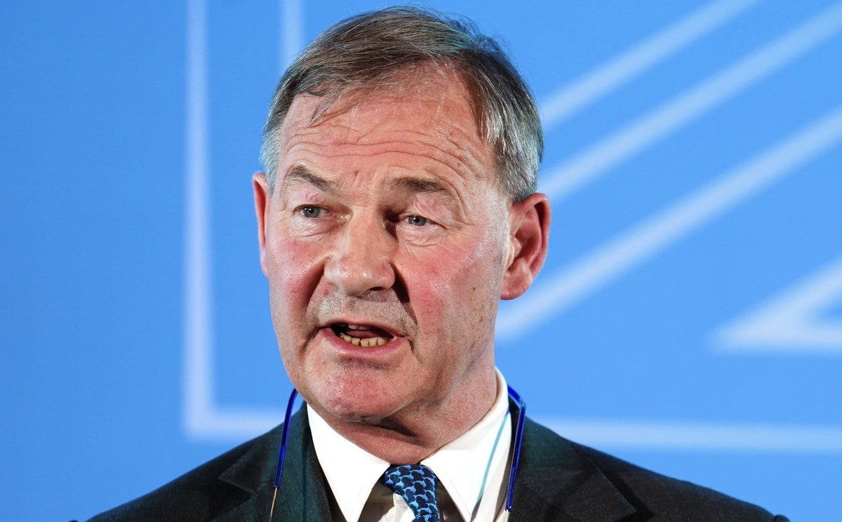 Jack Palance tweet media