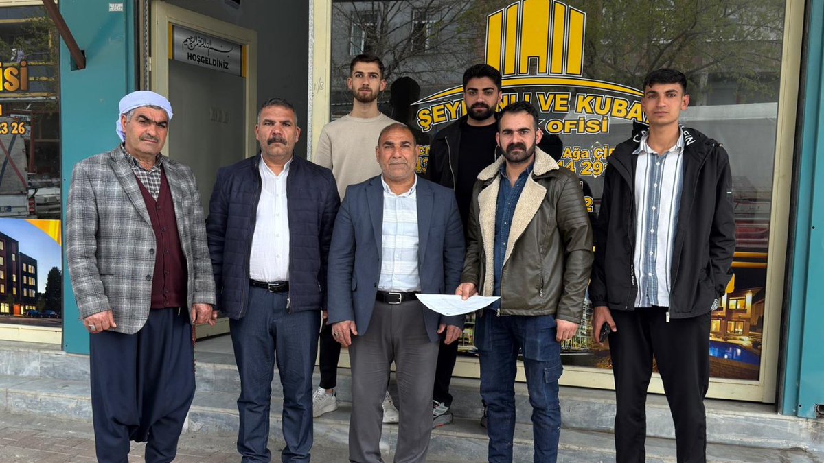 📍Hayati Harrani

Birlikte konuşuyor, birlikte yol yürüyoruz.

Yönetim Kurulu Üyemiz Necmeddin Şeyhanlı’nın koordinesinde, Hayati Harrani Mahalle Başkanımız İbrahim Kaya ve mahalle yönetimiyle bir araya geldik.

Samimi bir ortamda gerçekleşen buluşmamızda hem gönül köprülerimizi