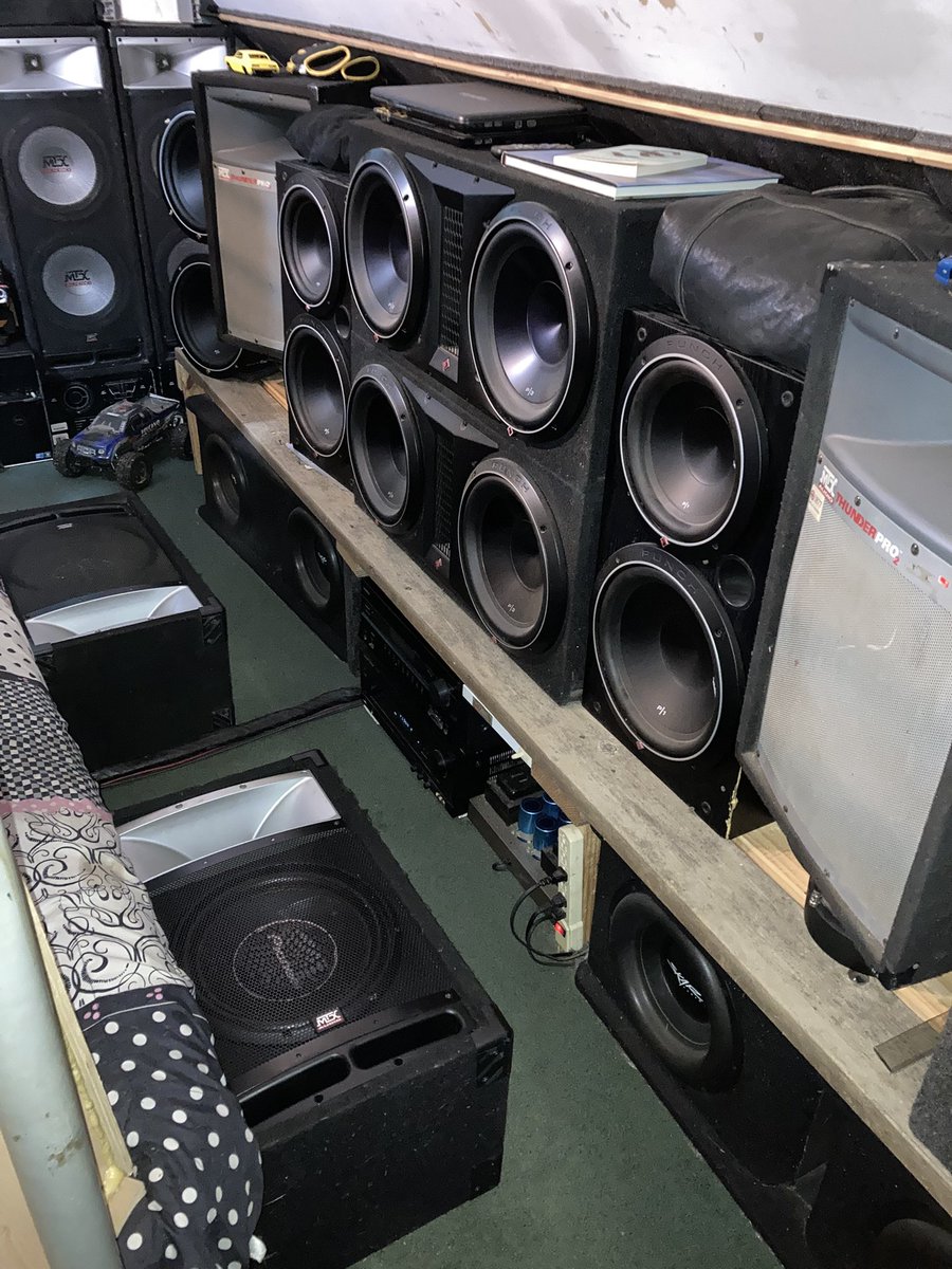 เผ ๐โฏ๐๐โด๐พ๐ โ๐พ๐น๐น๐โฏ๐ tweet media