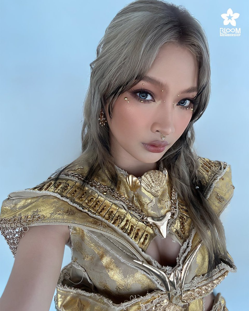 colskelsey's tweet photo. coletchella selfie with her septum piercing TOTOO ANG DIYOS PERIOODDTT MISS MAEM https://t.co/byTP4LfLei