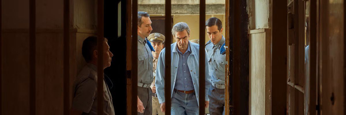 FataMorganaWeb's tweet image. Adottando una prospettiva archeomediale, la serie di #MarcoBellocchio “cinematizza” il televisivo per interrogarlo a fondo e illuminarne fragilità e punti di forza.
Il nostro speciale #Portobello prosegue con una riflessione di Luca Bandirali | fatamorganaweb.it/il-doppio-sgua…