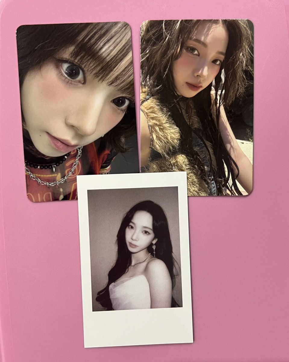 🎂 GIVEAWAY for Karina’s Birthday 🥳

Prize untuk 3 orang pemenang :
🩵 2 photocard official
🩵 1 pola official

Rules :
1. Like &amp; RT
2. Tulis doa baiknya untuk Karina 👇🏻

END 12 April
GOODLUCK 🫶

I BLUU YOU KARINA
#KarinaAsYuAre
#카리나_생일이다_후웅