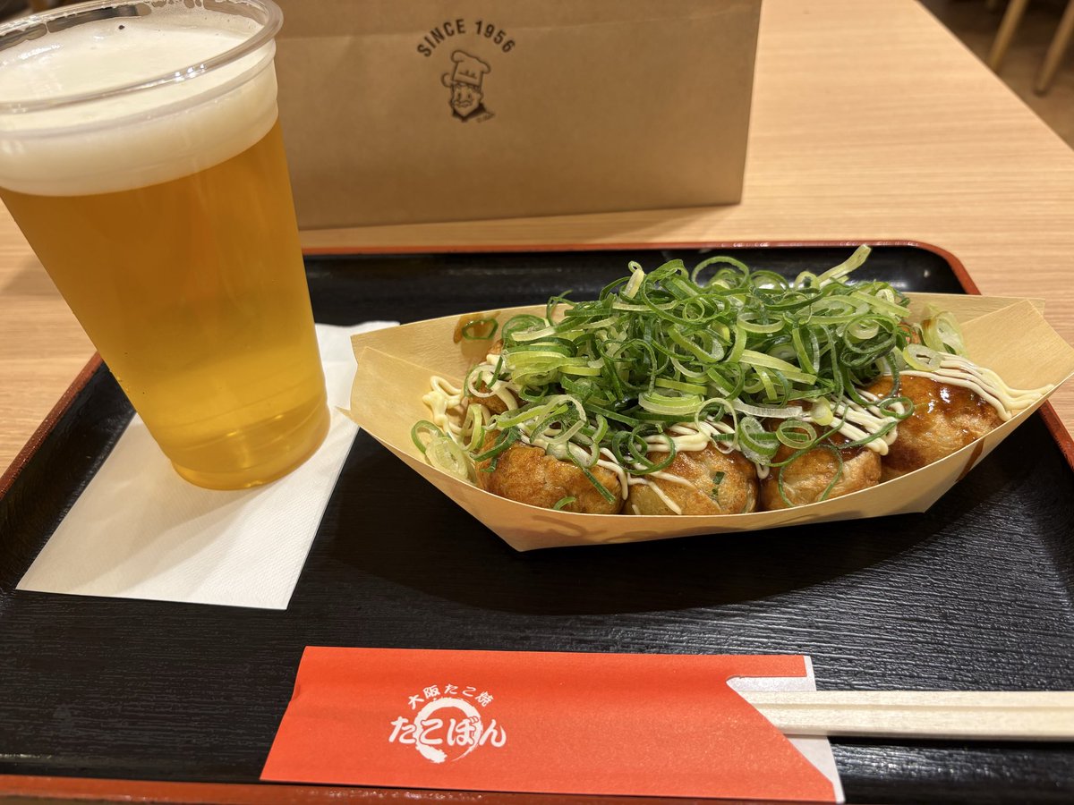 Image for the Tweet beginning: AI自体の生き残り戦略について、大阪へ

目の前の事をちゃんとやってる人が今後生き残っていくんだろーなと感じた3日間でした！

フッ軽が多い関西の皆さんありがとうございました！

#デイトラ で出会った人達とは何年経っても面白おかしく楽しめます😊 