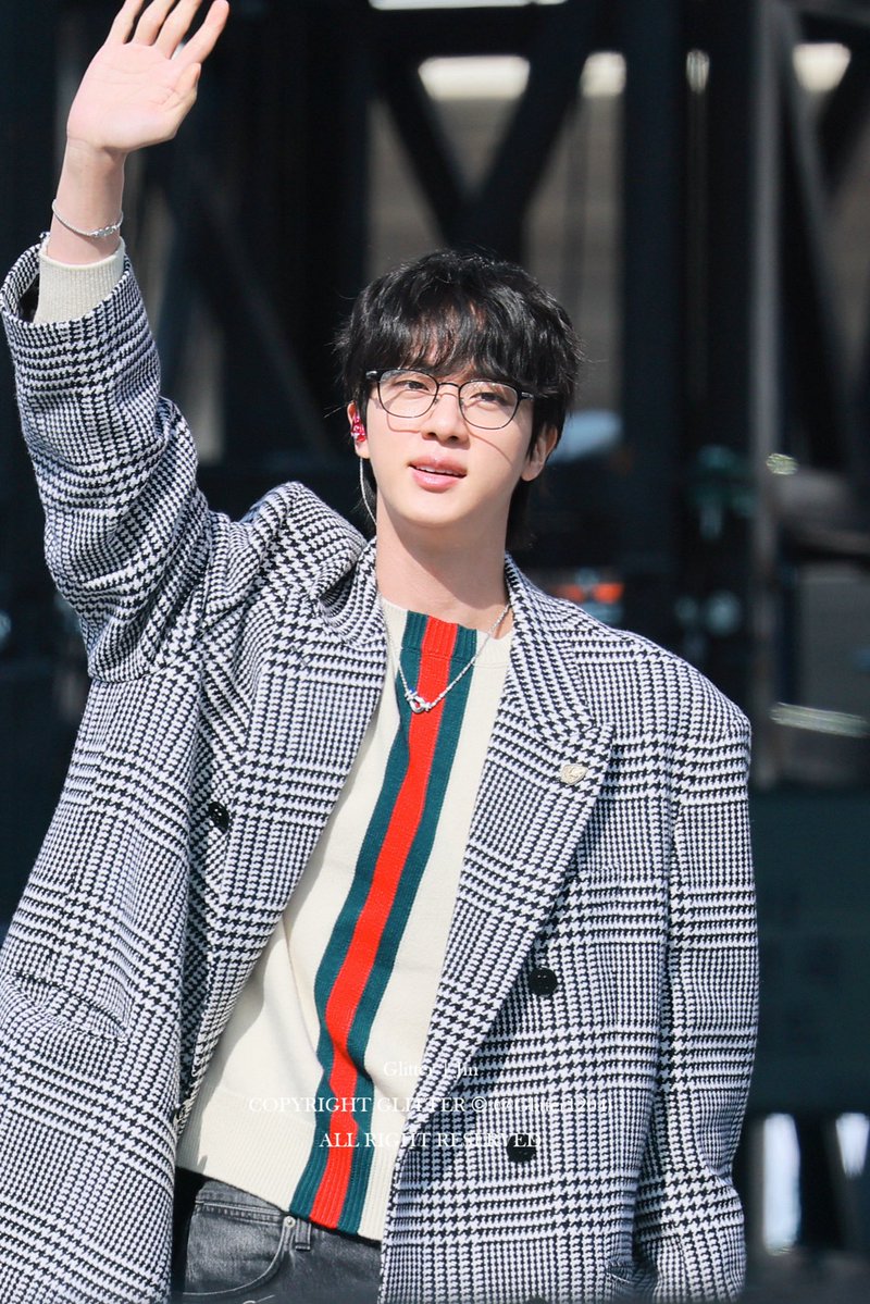 Glitter1204's tweet image. 260410 BTS WORLD TOUR IN GOYANG DAY2 SC pre

#JIN #김석진 #SEOKJIN #방탄소년단진
#BTS_ARIRANG #BTS_WORLDTOUR_ARIRANG

@BTS_twt