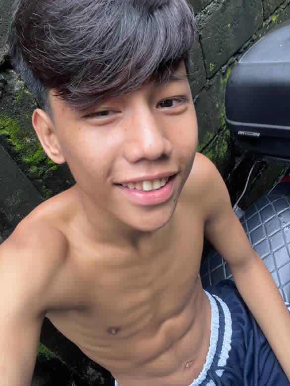 💸? tweet media