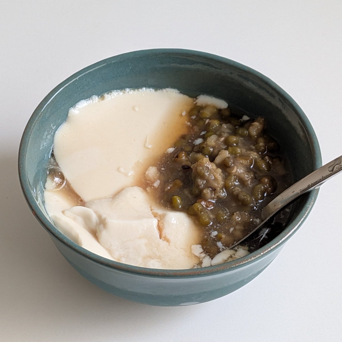 泳げない まき tweet media