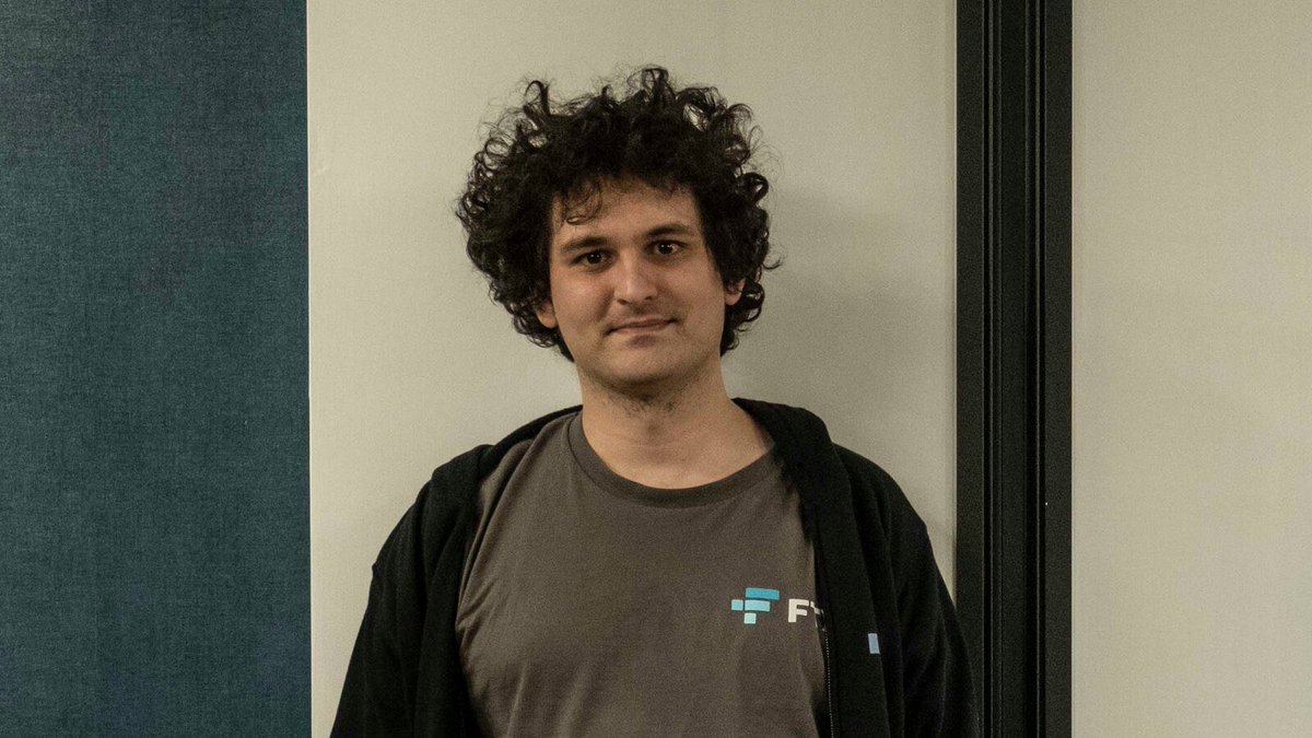 K A L E O tweet media