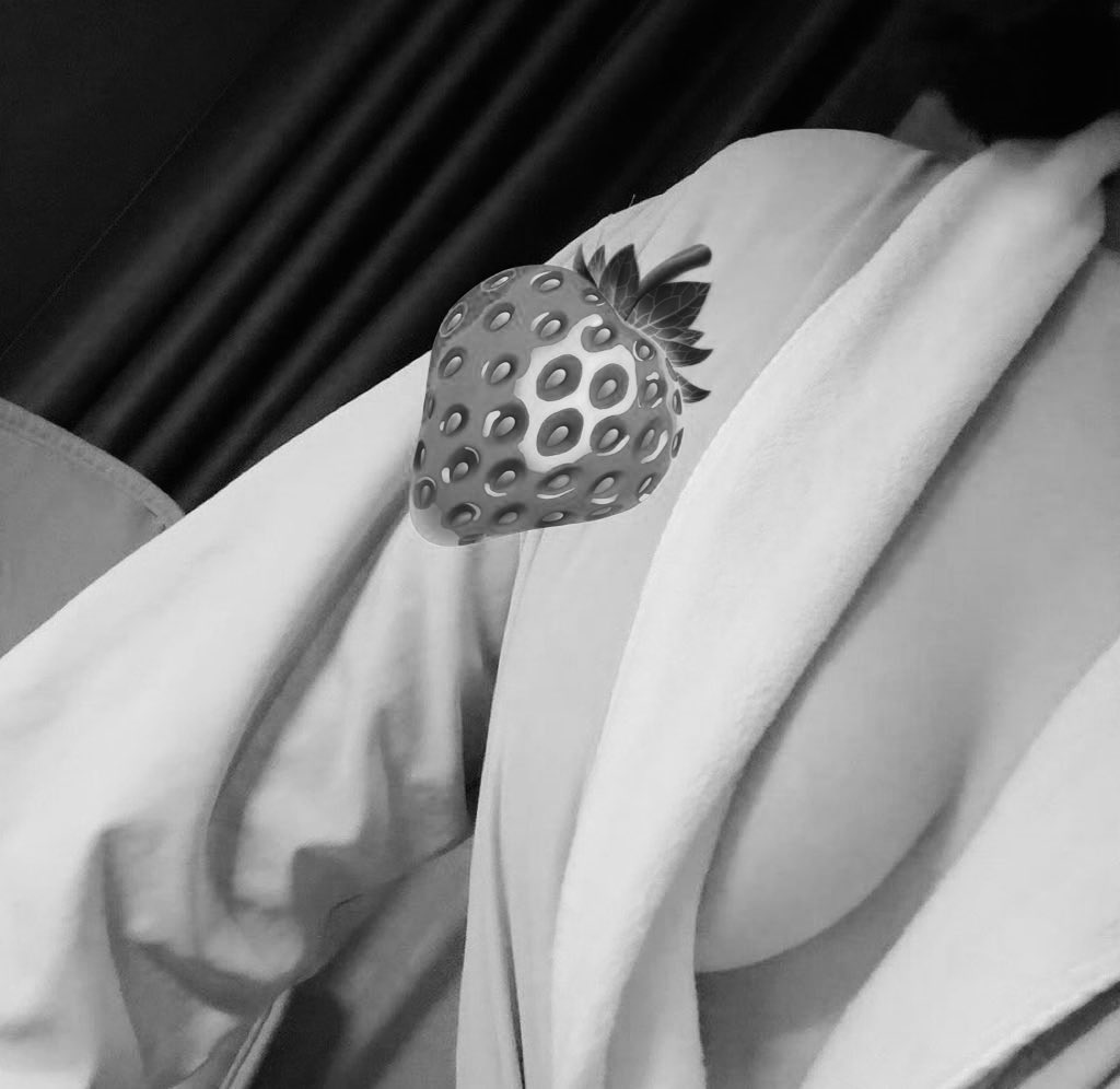 MissAnaP tweet media