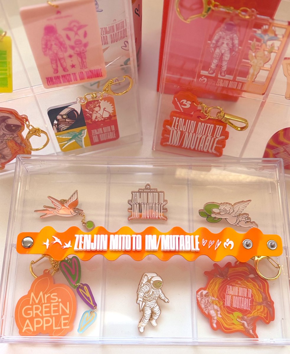 1XQayipnQAQIgXB's tweet image. さっそく飾ってみた ♡

 #ゼンジン未踏とイミュータブル
 #MGA
 #ミセス

サーモボトルは大事すぎて
     絶対使えない🥹🍏