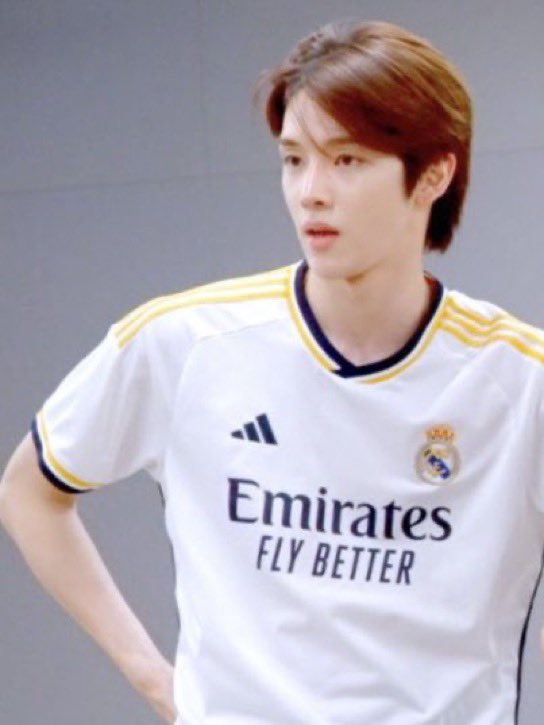 บป . 🪽 tweet media