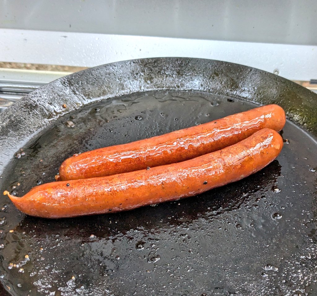 ばなな tweet media