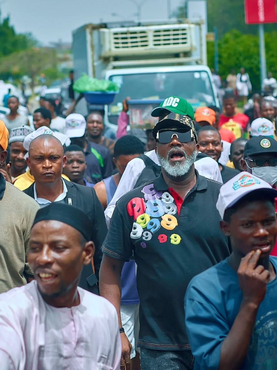 Senator Dino Melaye. (SDM) tweet media