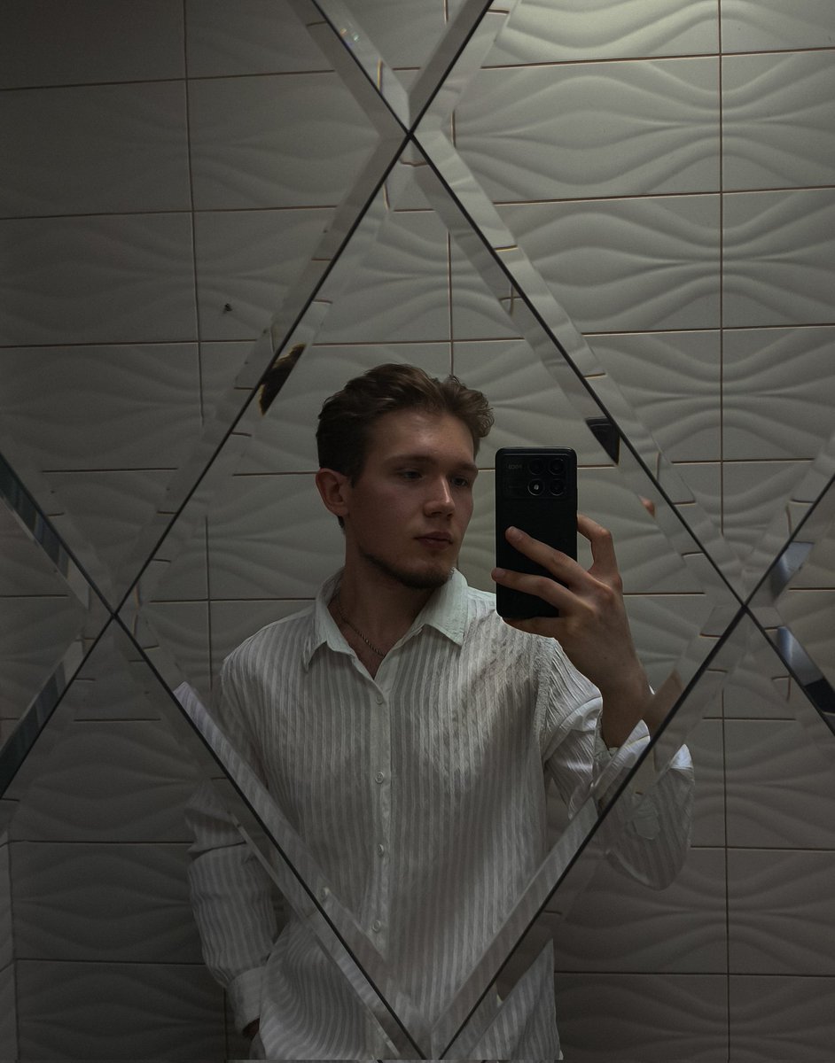 Alexander tweet media