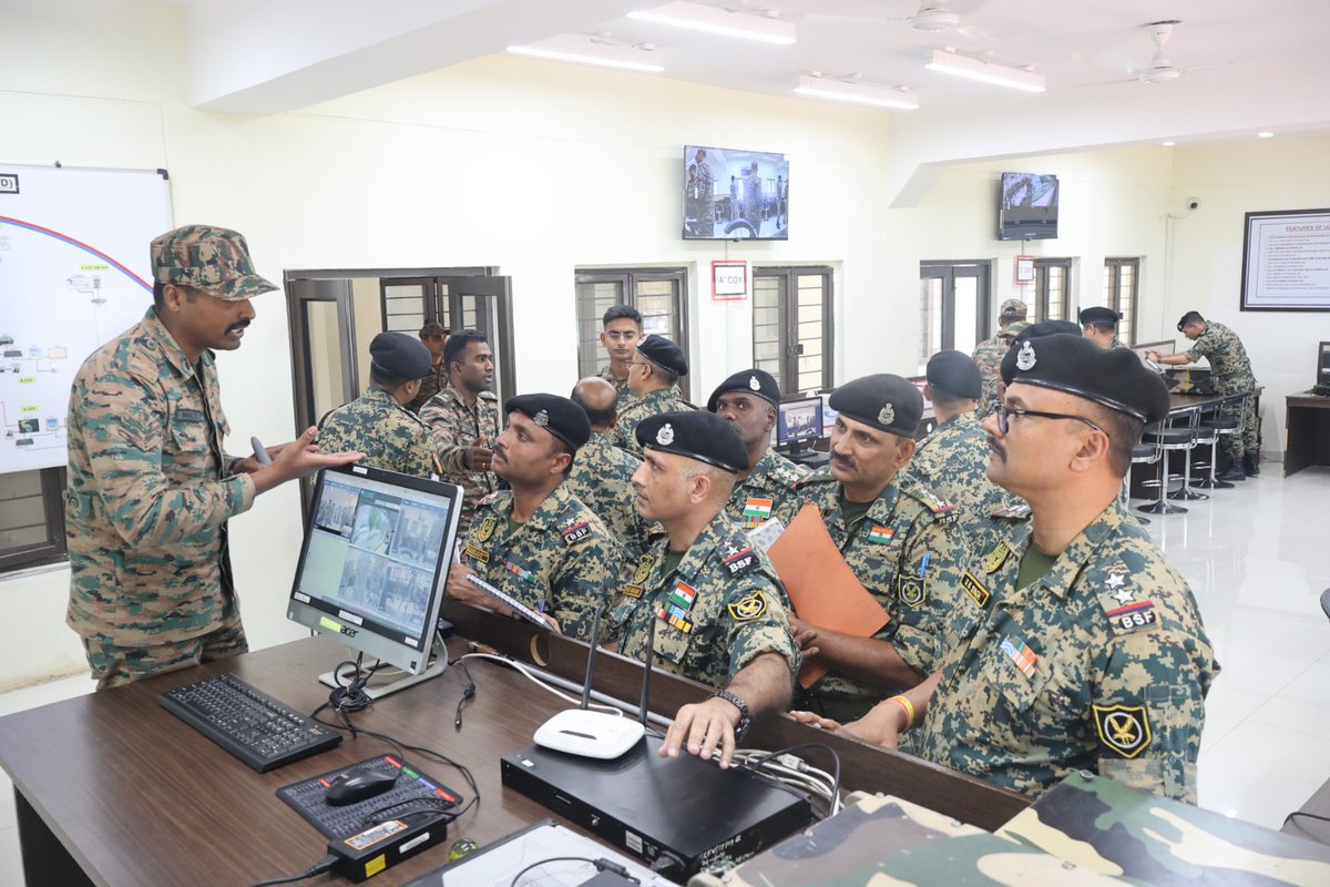 artrac_ia's tweet image. 𝐌𝐢𝐥𝐢𝐭𝐚𝐫𝐲 𝐂𝐨𝐥𝐥𝐞𝐠𝐞 𝐨𝐟 𝐓𝐞𝐥𝐞𝐜𝐨𝐦𝐦𝐮𝐧𝐢𝐜𝐚𝐭𝐢𝐨𝐧 𝐄𝐧𝐠𝐢𝐧𝐞𝐞𝐫𝐢𝐧𝐠

As part of the initiative to foster jointness and synergy between the #IndianArmy and #BSF, a team from  BICIT ( BSF Institute of Communication and Information Technology) and  CEDCO