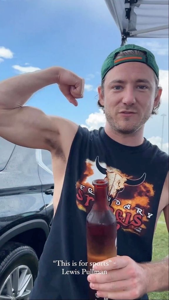 Male Central tweet media