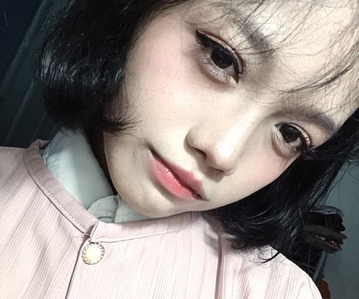 Che ⭐️ rbuy jajan pc mau beli doll 🐶 tweet media