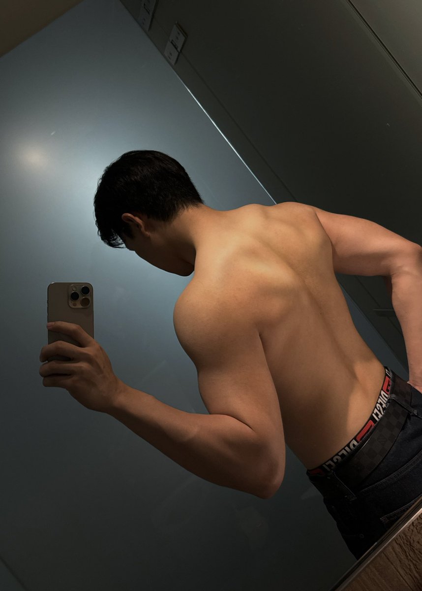 เอิร์ธณภัทร 🐶 tweet media