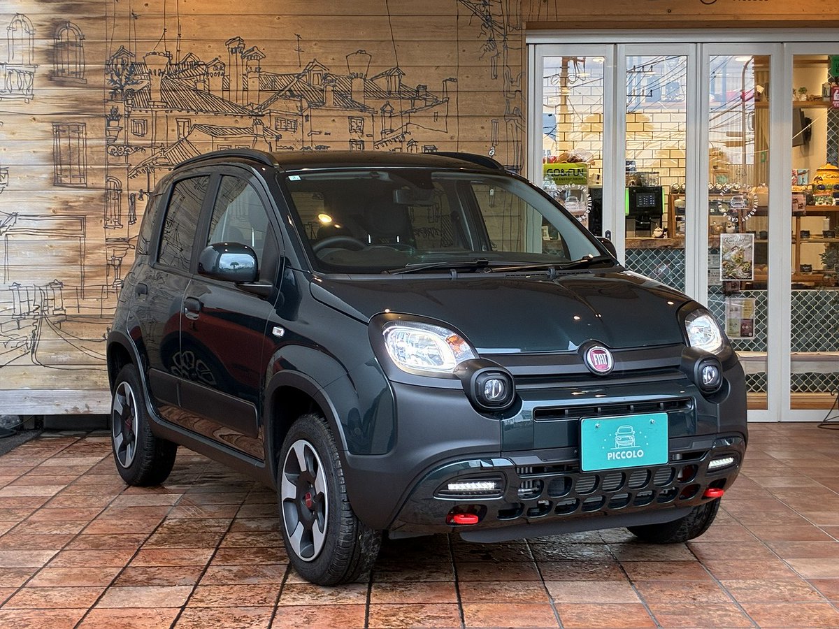 CarCafe_PICCOLO's tweet photo. 【NewStockCar】

”FIAT PANDA CROSS 4ｘ4 RHD 6MT ”

パンダイージーをベースにアウトドアシーンに溶け込む、ワイルドに改良された200台限定のパンダクロス。
ツインエアエンジン生産終了に伴ったパンダの最終モデルとなります。 https://t.co/pDjOsL2Z8n