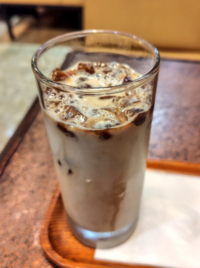 食べ歩きマン tweet media