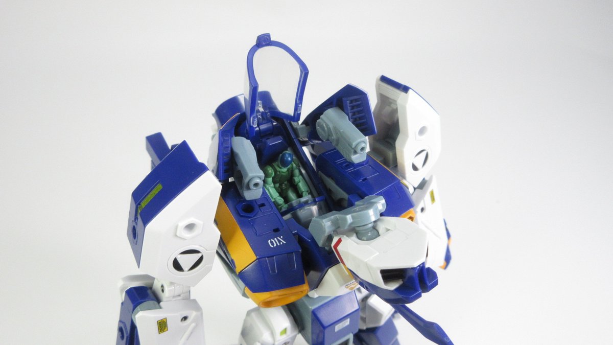 MarkH68008141's tweet photo. 【モスピーダ玩具】モスピーダ アナザージェネシス！　T-SPARTK TOYRISE AFC-01XΩ  レギオス オメガ　／　LEGIOSS ... https://t.co/L4jkvWIuZA @YouTubeより  変形が楽しくギミックもあり、カスタマイズも今後の楽しみ😃　#モスピーダ　#レギオス　#マークの玩具レビュー https://t.co/S52yesbpvh
