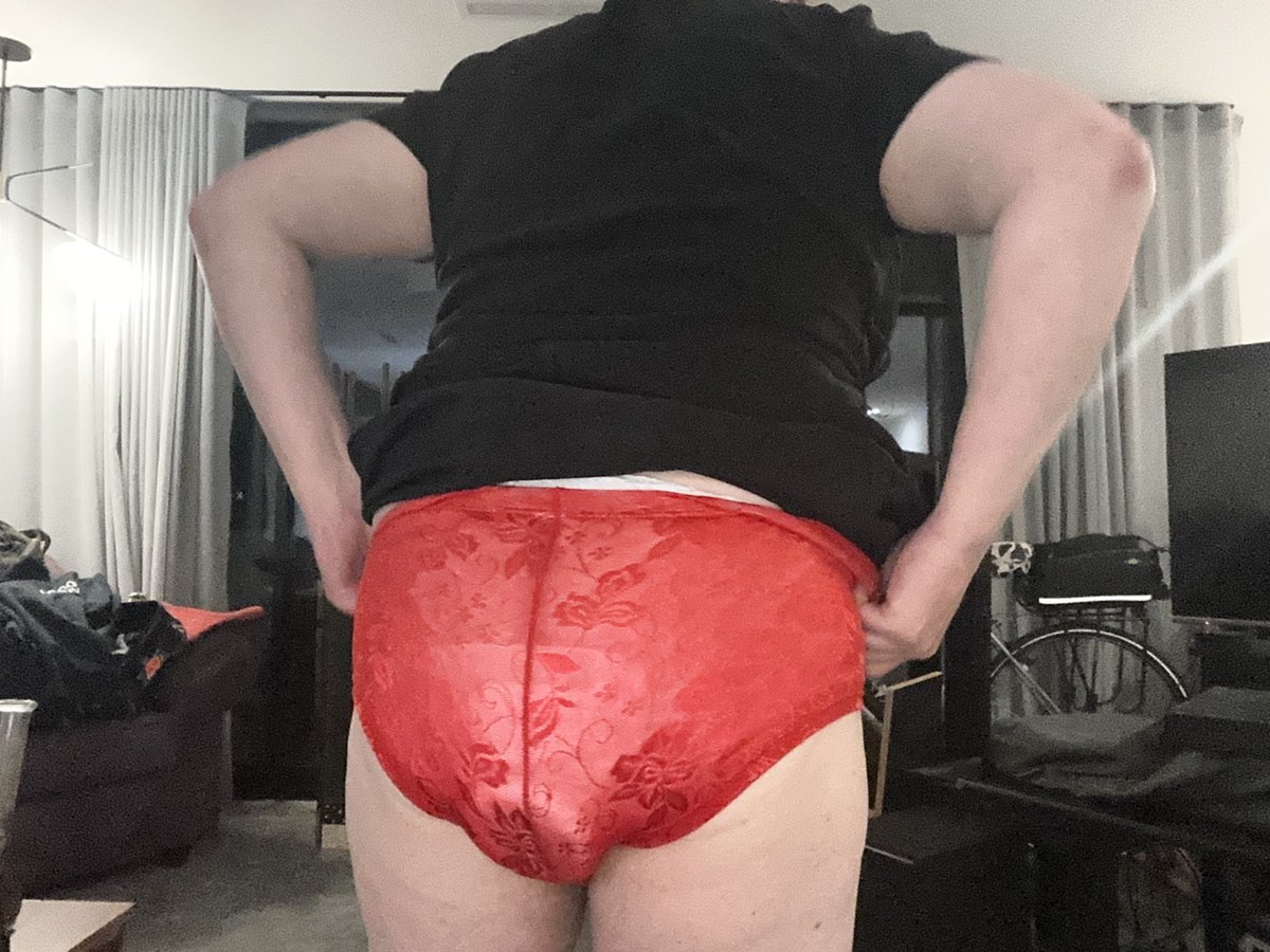 LadyAStWalker's tweet photo. How to stop your Sissy Maid sitting down while doing the house work, .. Follow me for other great ideas.
#SissyAnal #SissyTasks #sissytask #sissytraining #sissySlut #sissyhumiliation https://t.co/2hInUEtyOz