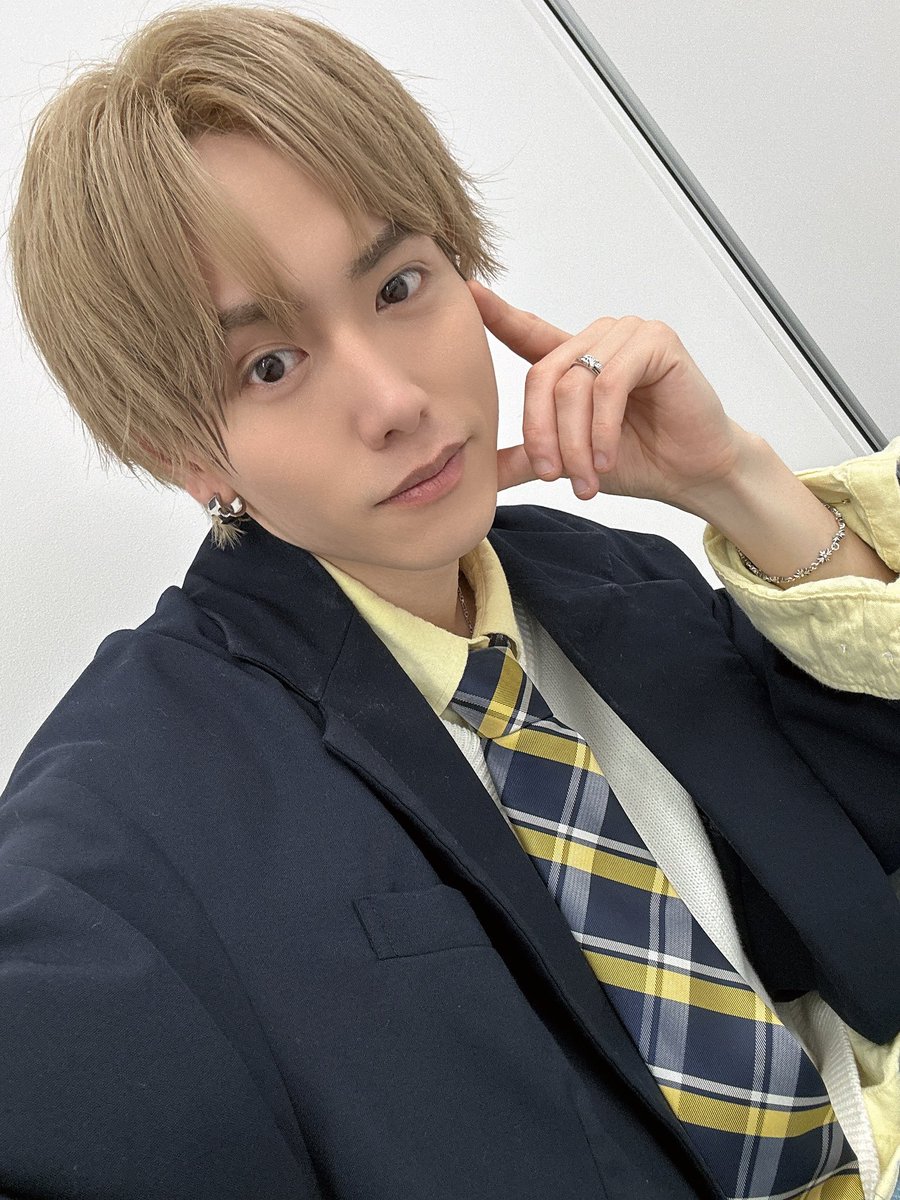 RYOTA_CCC_K's tweet photo. テラスモール松戸🌲
ありがとーございやした⚠️🖖🏾
この前いつ来たやろ〜って見たら2年ちょっと前やった😳
久々来れて嬉しーしーしー🥳
夏みたいな暑さの中来てくれたみんなありがとー👏🏾
気をつけて帰るんだぞ🫵🏾

明日はアスナル金山ちあぼ👶🏾
ツアー前ラスト名古屋待ってんね😘 https://t.co/PqkYPDjif3