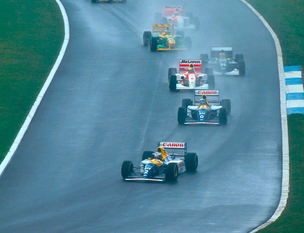 TheHardCompound's tweet image. 1/2

#Onthisday in 1993 we saw one of the greatest opening laps in @F1 history - @ayrtonsenna's "Lap Of The Gods" at @DoningtonParkUK.

Senna qualifying 4th, dropped to 5th but led after lap 1 in awful conditions.
He had a 5 second lead after...

#f1 #throwback #Senna #mclaren