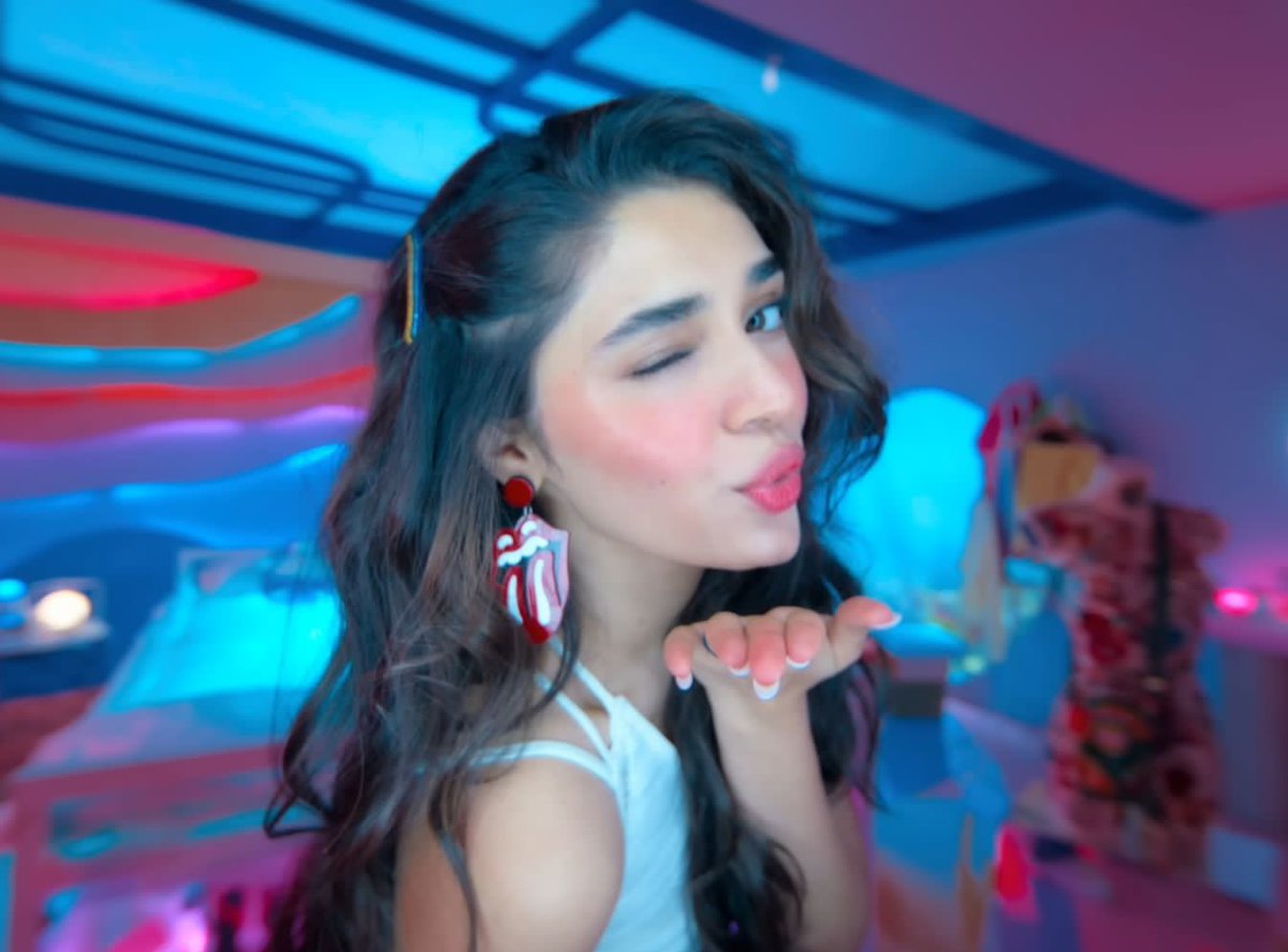 Troll Cinema ( TC ) tweet media