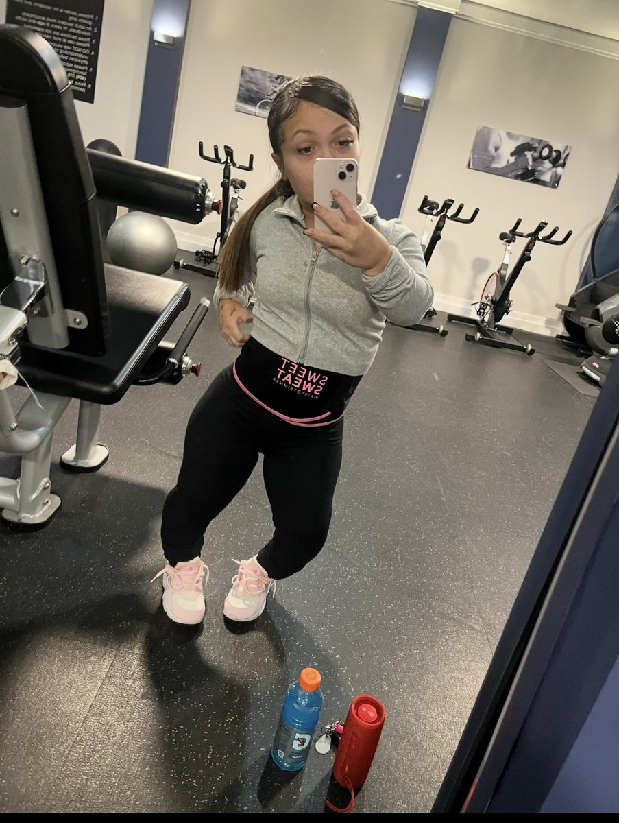 Kelseyy1665's tweet photo. who wants to be my workout partner?💕 https://t.co/NCf79ZN7Uc