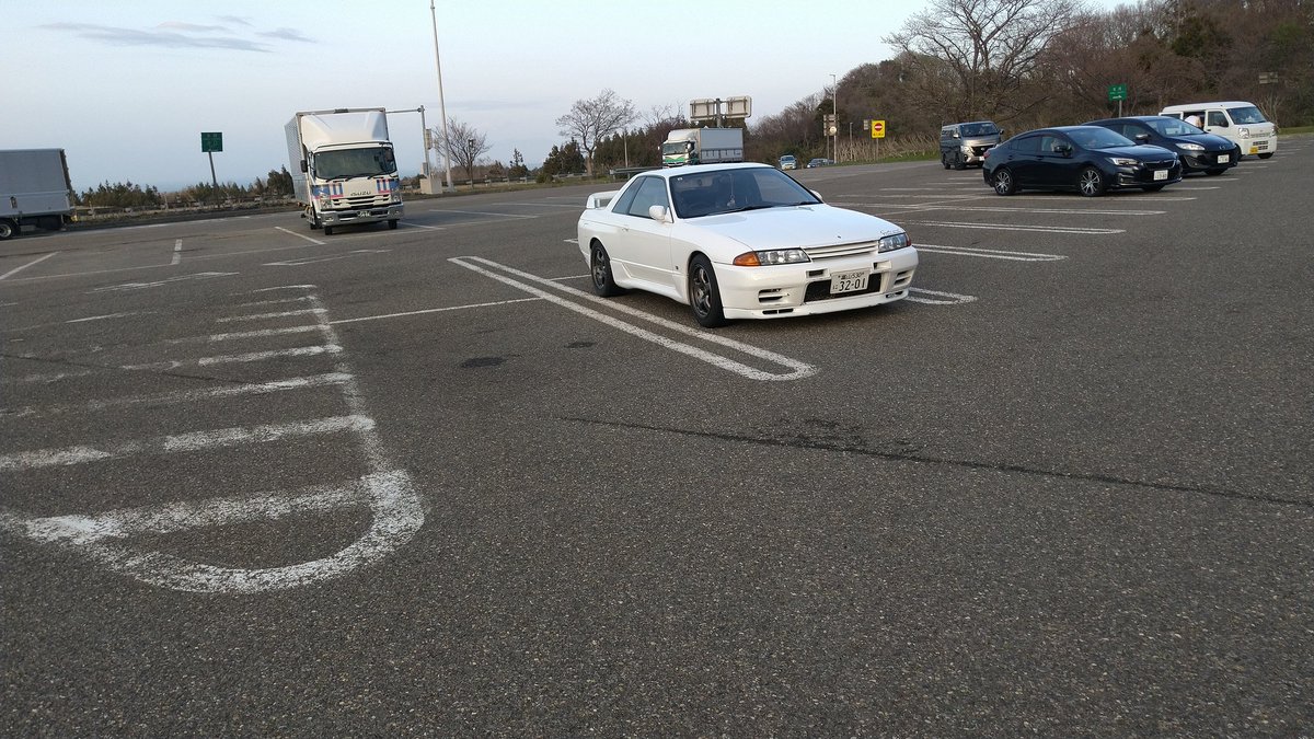 zero_423's tweet photo. 帰り晴れてるのは良いけど風強すぎ(笑) https://t.co/NrBGUruAxi