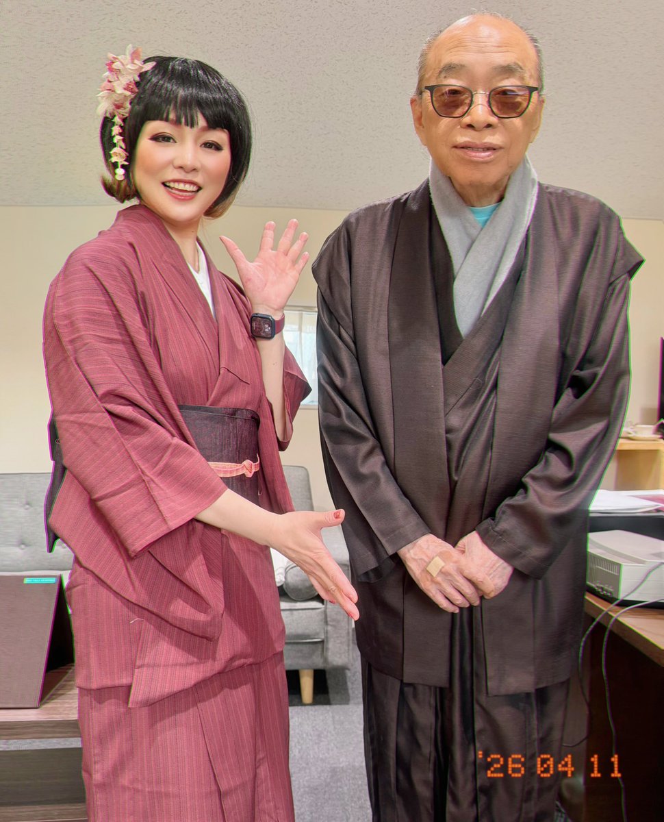 流し歌う漫画家 荒木ちえ tweet media