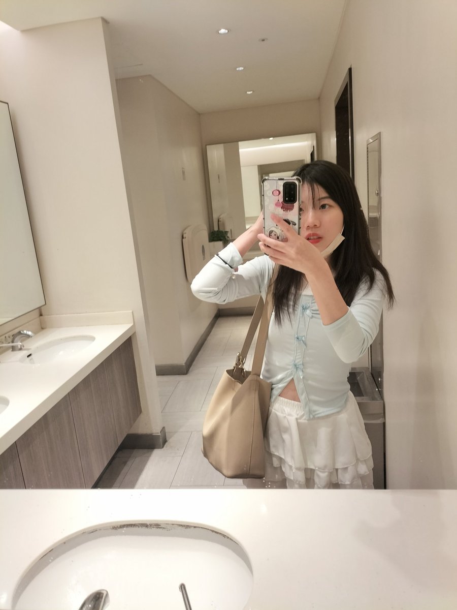 hry132700's tweet photo. 每個人的緣分跟時區是非常重要的❣️✨ https://t.co/71IAv93Zxk