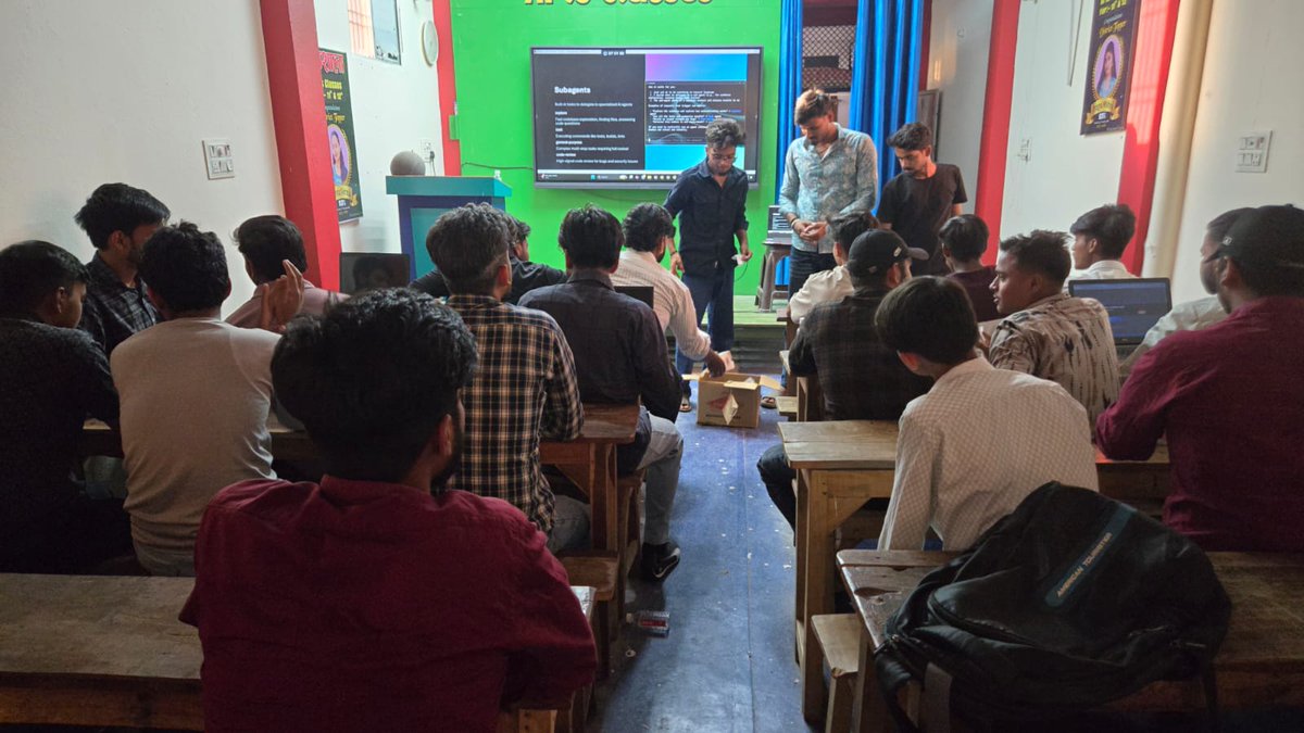sanjeevsayshi's tweet photo. GitHub Copilot Dev Days | Varanasi
Loved attending this session on AI-powered coding with GitHub Copilot.
Hands-on building, engaging discussions, from the dev community made it a great experience.
@JamesMontemagno @GitHub @okatiesavage @GitHubCopilot
#GitHubCopilotDevDays #Patn https://t.co/RrFZcPbYri