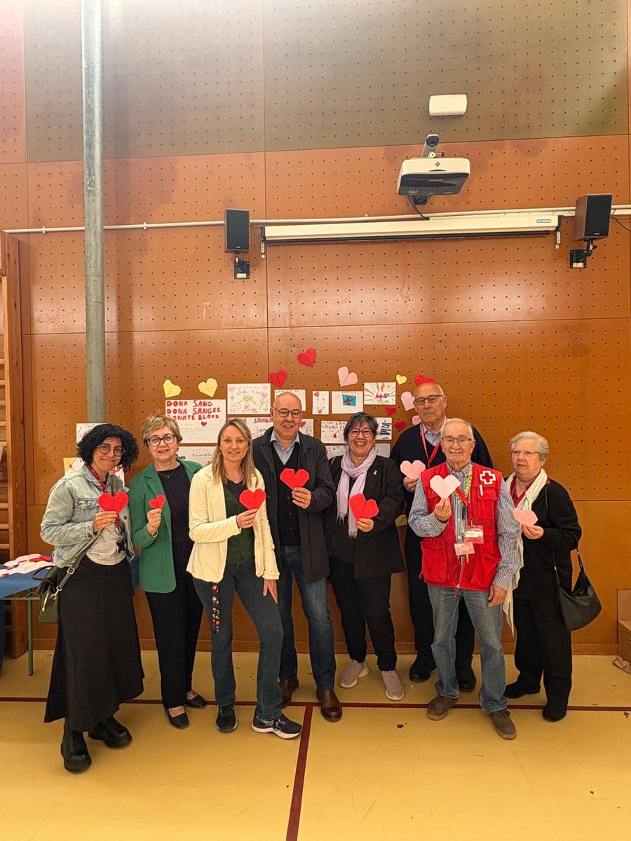 Comencem el cap de setmana donant suport a la marató de donació de sang que es fa a l’Institut Lluís Domènech i Montaner

Fins a les 20 h.

‼️Recorda portar DNI i no venir en dejú.

Avui per algú que no coneixes. Demà per algú que estimes. Dona sang, dona vida 🩸❤️